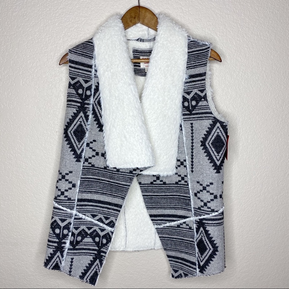 Women’s Faux Wool Black Tribal Boho Vest NEW